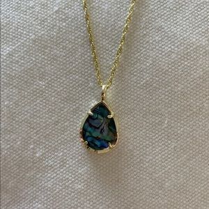 Kendra Scott necklace